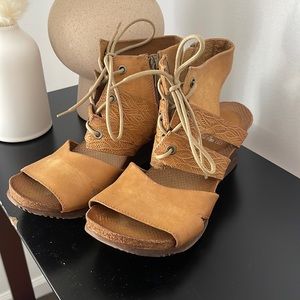 Miz Mooz leather wedges
